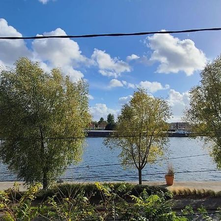 Studio Cosy Avec Vue Sur La Seine كونفلانز سانت أونورين المظهر الخارجي الصورة