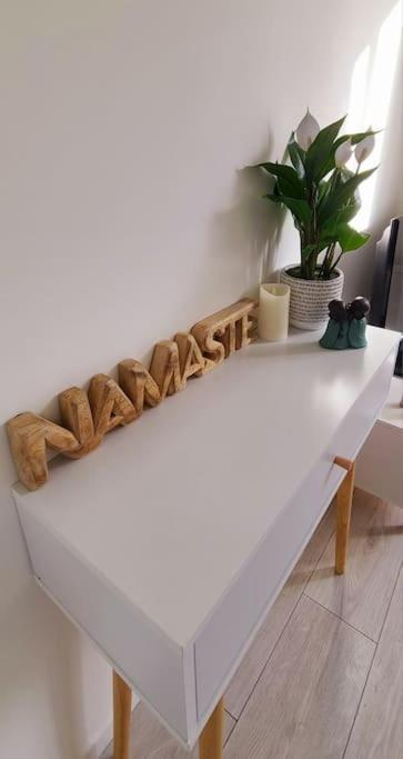 Studio Cosy Avec Vue Sur La Seine كونفلانز سانت أونورين المظهر الخارجي الصورة