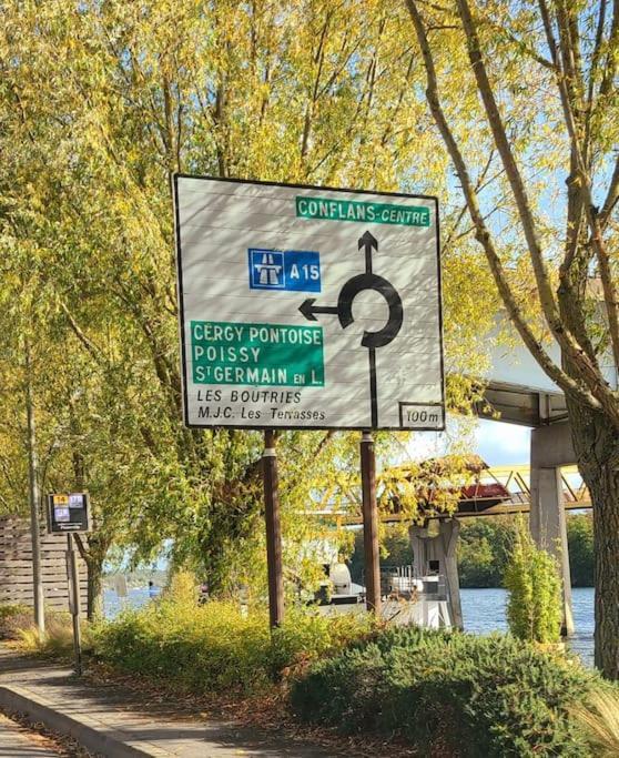 Studio Cosy Avec Vue Sur La Seine كونفلانز سانت أونورين المظهر الخارجي الصورة