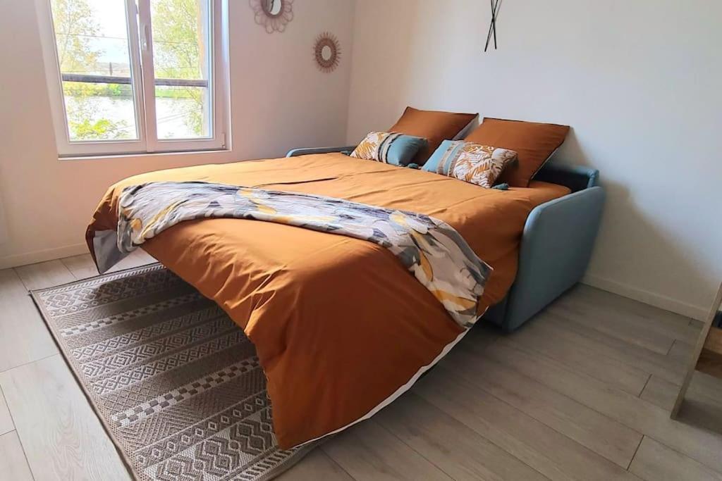 Studio Cosy Avec Vue Sur La Seine كونفلانز سانت أونورين المظهر الخارجي الصورة