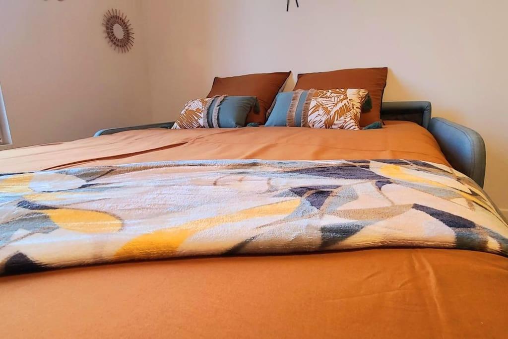 Studio Cosy Avec Vue Sur La Seine كونفلانز سانت أونورين المظهر الخارجي الصورة
