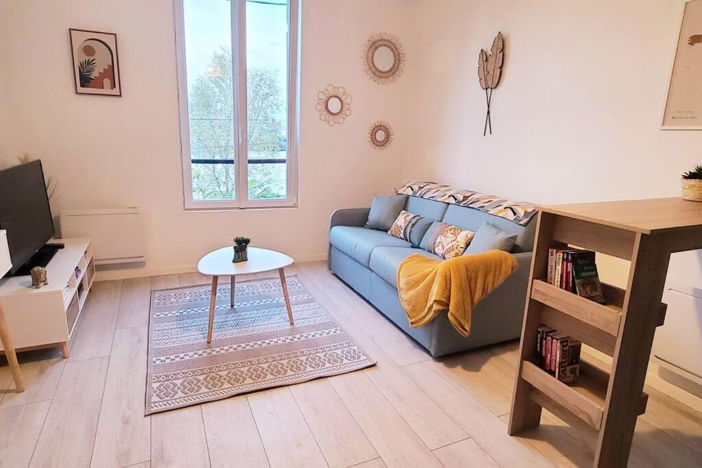 Studio Cosy Avec Vue Sur La Seine كونفلانز سانت أونورين المظهر الخارجي الصورة