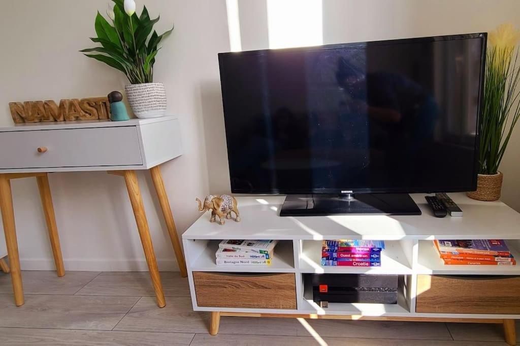 Studio Cosy Avec Vue Sur La Seine كونفلانز سانت أونورين المظهر الخارجي الصورة